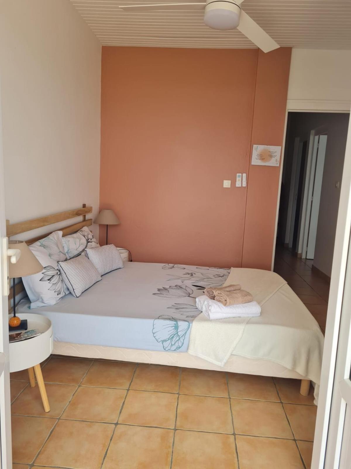 Villa Avec Vue T2 A T5 Duo De La Baie Le Robert Eksteriør bilde